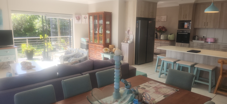 6 Bedroom Property for Sale in Dana Bay Western Cape